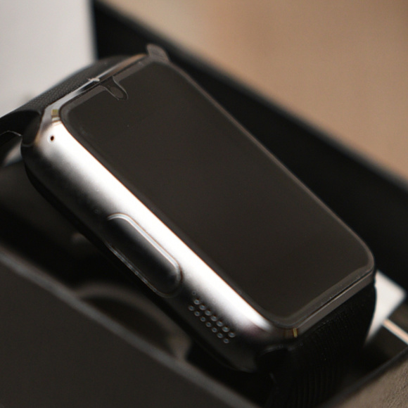 Black Android/Apple Compatible Bluetooth Watch - Picture 3 of 7